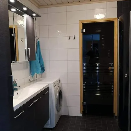 Sara - Modern Row Aprt With Sauna - 24h Check-in Apartment
