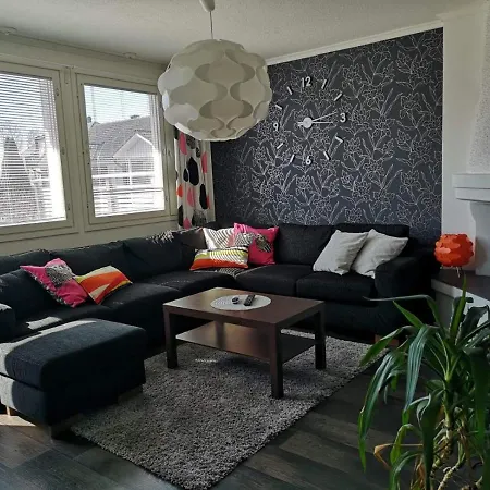 Sara - Modern Row Aprt With Sauna - 24h Check-in Apartment
